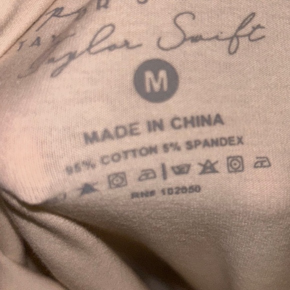 NWT Taylor Swift baby tee M - Picture 6 of 6